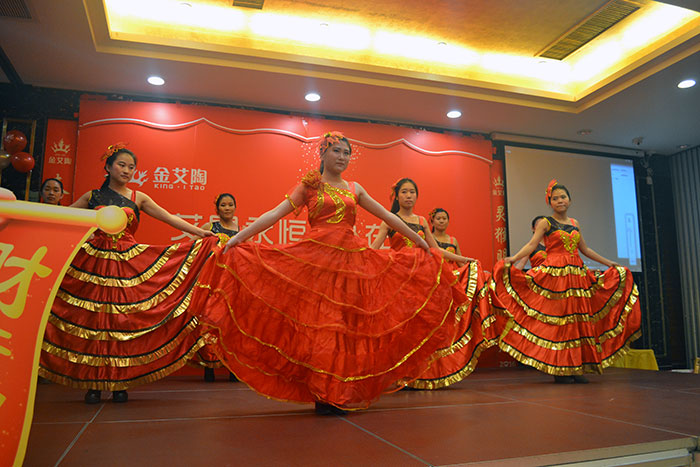 立博ladbrokes全体女员工演出开场舞