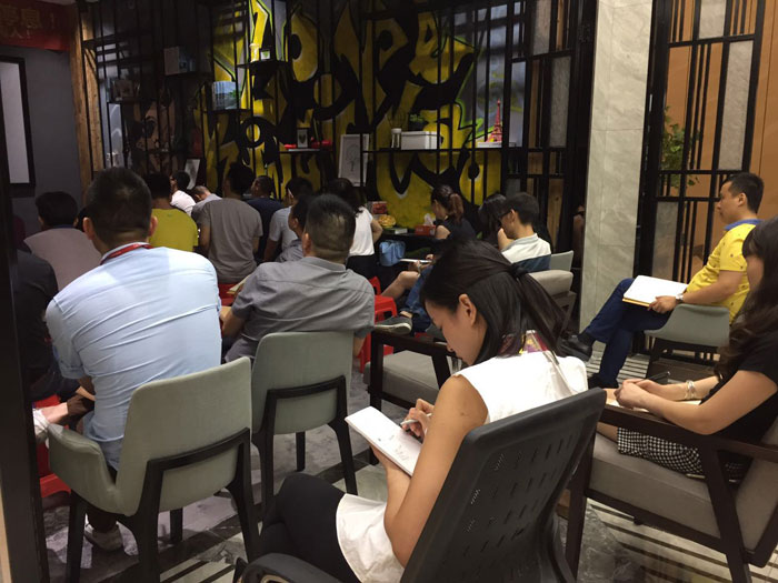立博ladbrokes瓷砖“学，，，无止境！生，，，一直息”学习分享会顺遂举行